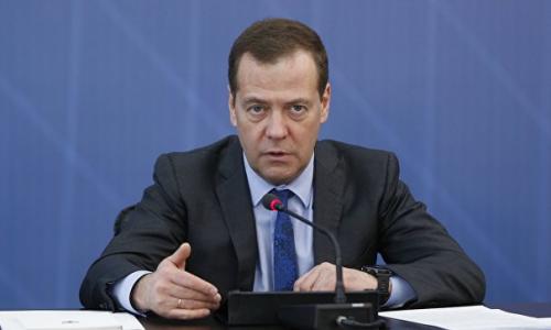 Тайна личной жизни премьера Медведева